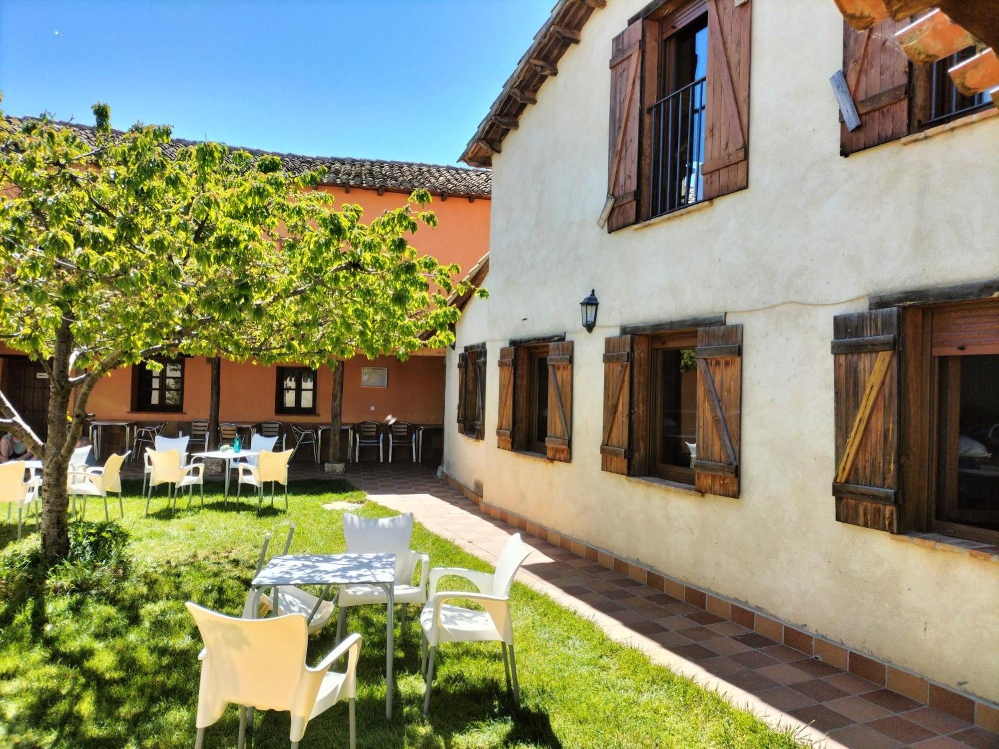 Don Camino Low Cost Villalcázar de Sirga エクステリア 写真